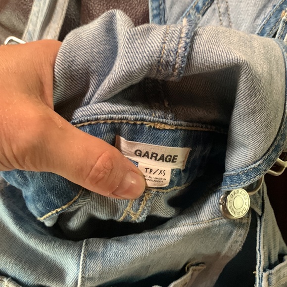 Cute short overalls made by Garage. Good condition. - Picture 2 of 2